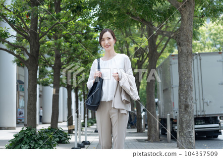 Business summer female portrait Business summer female portrait 104357509