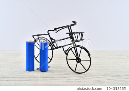 Image of specified small motorized bicycle 104358265