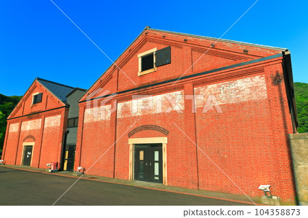[Fukui Prefecture] Tsuruga Red Brick Warehouse in sunny weather 104358873