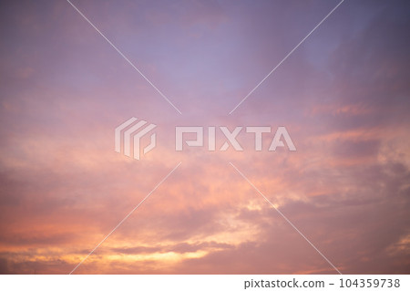 落日的天空 104359738