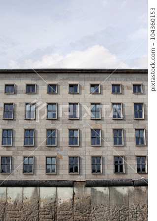 Building and wall in the GDR seen from the FRG 104360153