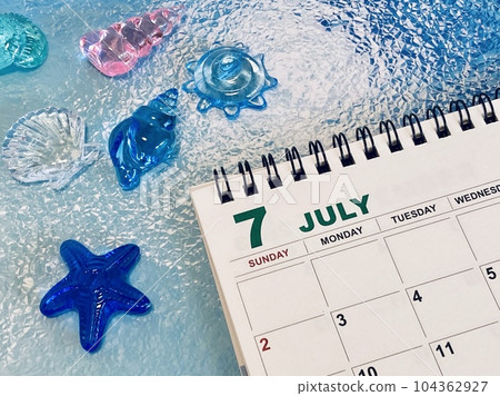 July calendar (sea/shell) July calendar (sea/shell) 104362927