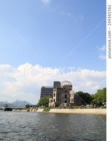 Lantern bridge Lantern bridge 104365562