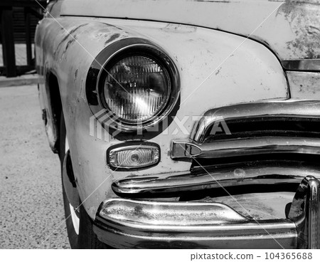 headlight of old retro car 104365688