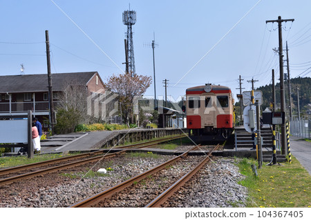 夷隅鐵道列車在上總東站停靠 夷隅鐵道列車在上總東站停靠 104367405