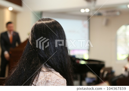 Back view Back view 104367839