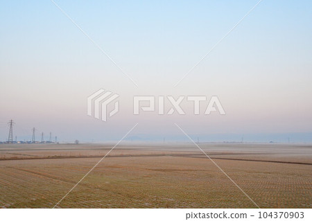 Morning Mist and Echigo Plain (Niigata Prefecture) Morning Mist and Echigo Plain (Niigata Prefecture) 104370903