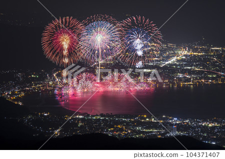 長野縣諏訪湖煙花 104371407