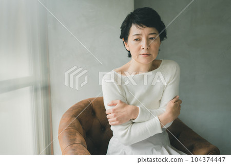 寒冷 天寒地凍 女生 104374447