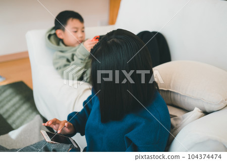 smartphone, sumaho, younger 104374474