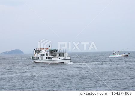 Toba Municipal Liner 104374905