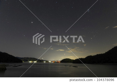 Setouchi's autumn starry sky, northeast sky around 21:00 104378096
