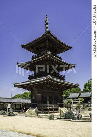 Yokeiji Temple Three-storied Pagoda Setouchi City, Okayama Prefecture 104378162