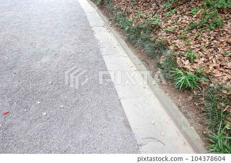 Early summer, well-maintained sidewalks and roads on mountain roads Early summer, well-maintained sidewalks and roads on mountain roads 104378604