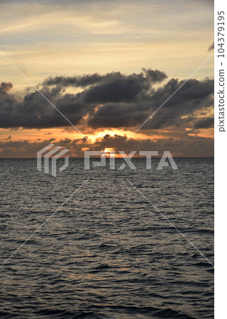 宮古島,日落巡遊,沖繩 宮古島,日落巡遊,沖繩 104379195