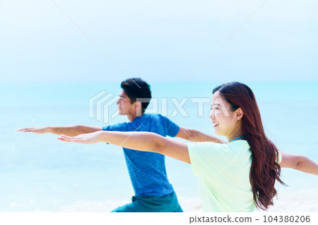 sea people movement 104380206