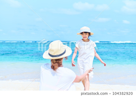 Umi family Umi family 104382920