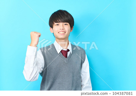 男 初中生 高中生 104387081