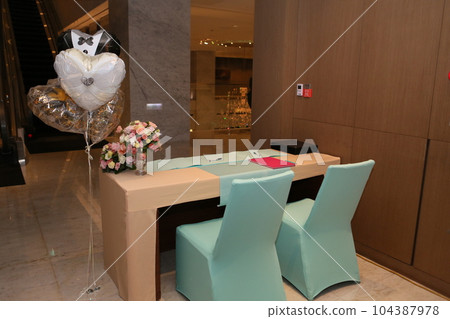 reception table 104387978