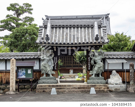 Scenery of the precincts of Ryutan-ji Temple 104389435