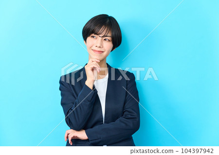 年輕的女士的肖像 年輕的女士的肖像 104397942