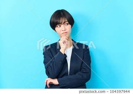 年輕的女士的肖像 年輕的女士的肖像 104397944