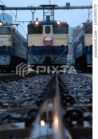 EF65型電力機車排列在前東京機車段“Blue Meiko，又來了”合影_2023/4/15 104399579