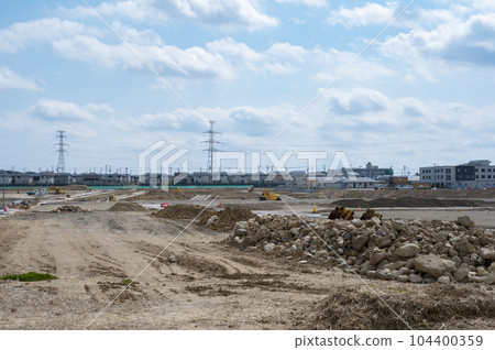 住宅用地面積 104400359