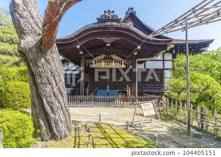 Kyoto Heian Shrine Higashi Shinen Shobikan (Kihinkan) 104405151