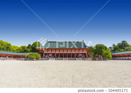 Kyoto Heian Jingu Shrine precincts Daigokuden (Outer Worship Hall) 104405171