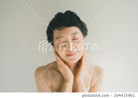 female, lady, woman 104415961
