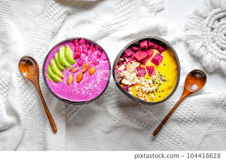Dragon fruit and mango, Smoothie Bowl Dragon fruit and mango, Smoothie Bowl 104418628