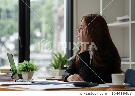 Stressed and Burnout. Business woman worry about her work at office 104419498