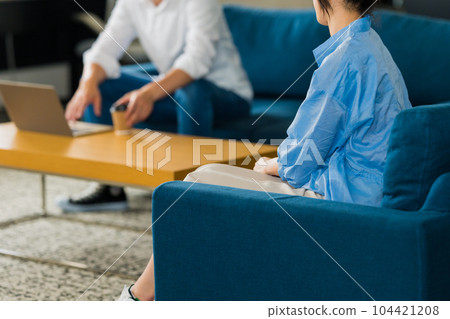 兩個人 夫婦 情侶 104421208