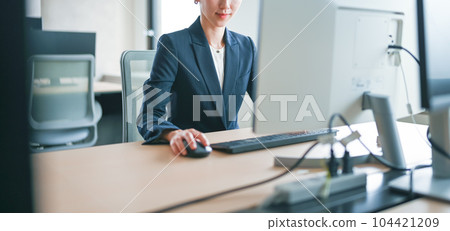  Business image 104421209
