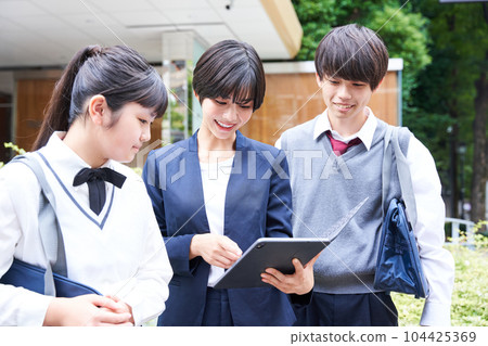 Junior high school field trips　　 104425369