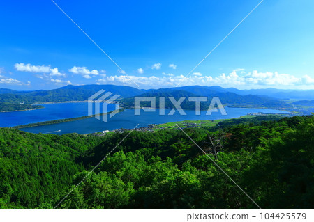 [Kyoto Prefecture] Amanohashidate in sunny weather 104425579