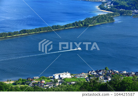 [京都府] 天氣晴朗的天橋立 104425587