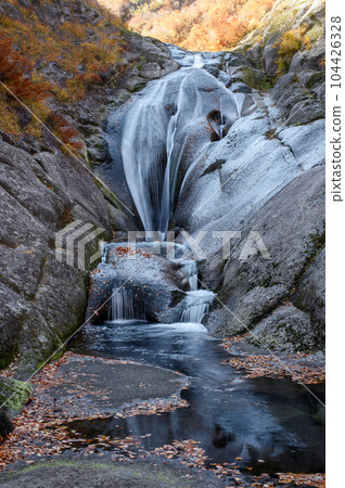 Momohora Falls Okumoriyoshi (Akita Prefecture) Momohora Falls Okumoriyoshi (Akita Prefecture) 104426328