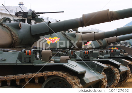 陸上自衛隊74式坦克（車體前部特寫） 104427692