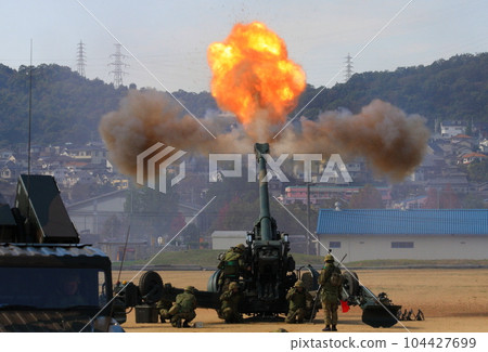 155mm Howitzer FH-70 Blank Firing Exhibition: Moment of Firing 104427699
