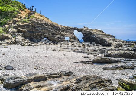Jogashima's famous "Uma-no-seidomon" [Miura City, Kanagawa Prefecture] 104427859