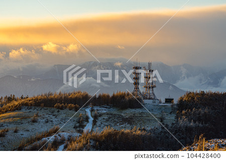 長野縣 美原高原 大賀頭 大花頭 天線中繼站 廣播風景 旅遊 阿爾卑斯山 旅行 登山 冬季 長野縣 美原高原 大賀頭 大花頭 天線中繼站 廣播風景 旅遊 阿爾卑斯山 旅行 登山 冬季 104428400