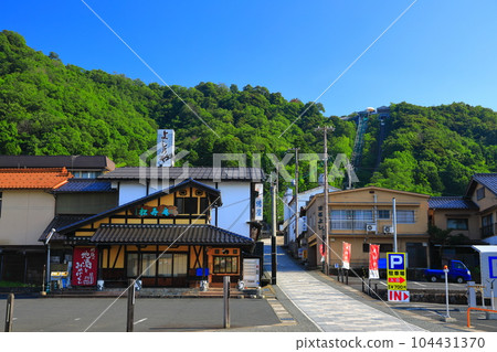 [Kyoto Prefecture] Amanohashidate Kasamatsu Park in sunny weather 104431370