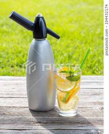 Refreshing homemade lemonade Refreshing homemade lemonade 104432174
