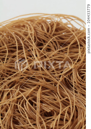 dried cold noodles 104433779