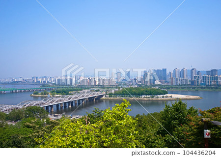 [Seoul, South Korea] Nodeul Island and Han River Bridge, Yongsan Building Group 104436204