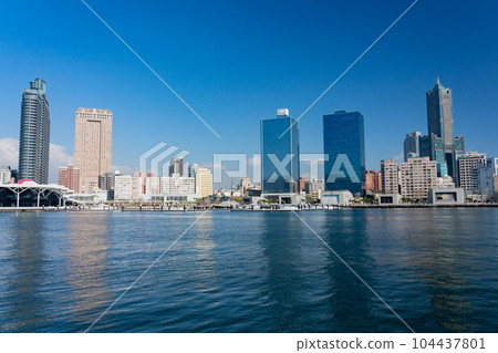 從愛情碼頭看高雄市景觀台灣高雄市 104437801