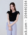 young woman      104440164