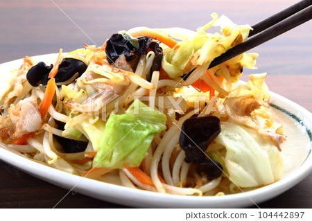 Fried vegetables 104442897